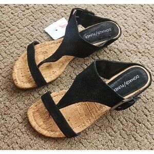 Donald J Pliner Doni T- Strap Wedge Slide on Sandals size 7 M NEW